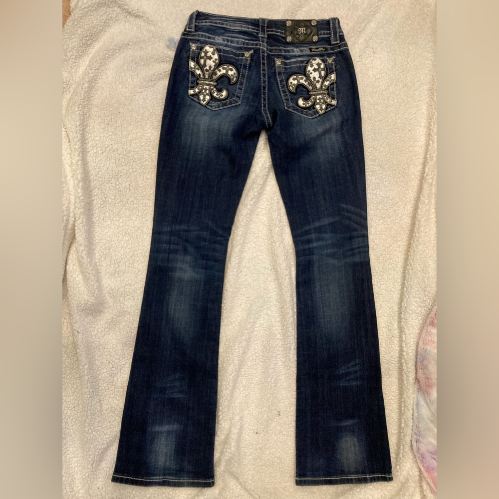Miss Me Boot Cut 27 x 34.